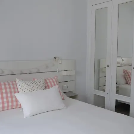 Feriehus White Serenity Playa Honda (Lanzarote)