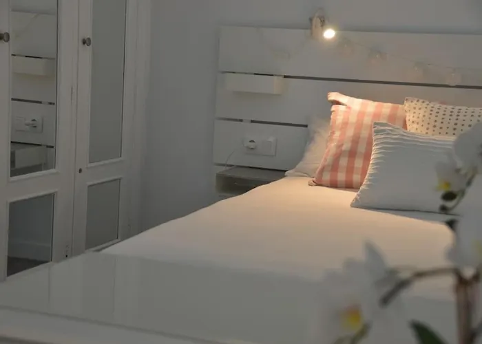 Feriehus White Serenity Playa Honda (Lanzarote)