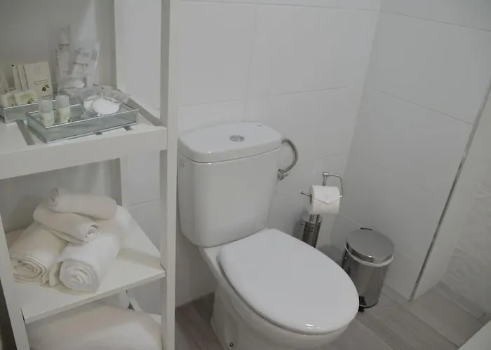 Feriehus White Serenity Playa Honda (Lanzarote)