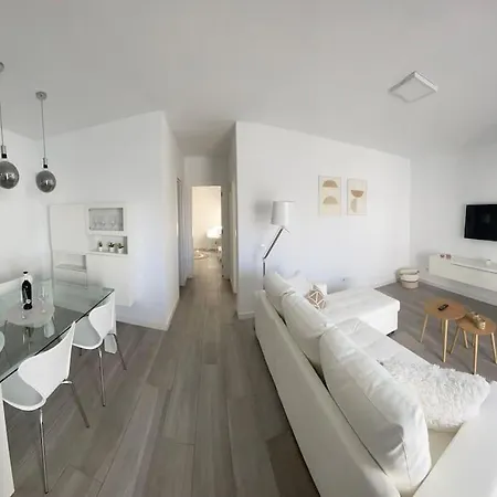 Nyaraló White Serenity *